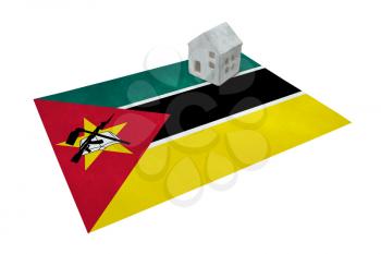 Small house on a flag - Living or migrating to Mozambique