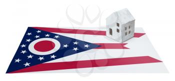 Small house on a flag - Living or migrating to Ohio