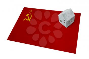 Small house on a flag - Living or migrating to USSR