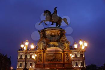 Image of sculpture Russian emperor on horse in Petersburg