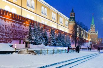 snow in Moscow - view of Tomb of the Unknown Soldier new Kremlin Wall, Moscow in winter snowing evening