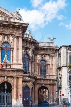 Theater Massimo Bellini and arch to via Giuseppe Perrotta on square Vincenzo Bellini in Catania, Sicily, Italy