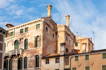 travel to Italy - old living houses in Venice city