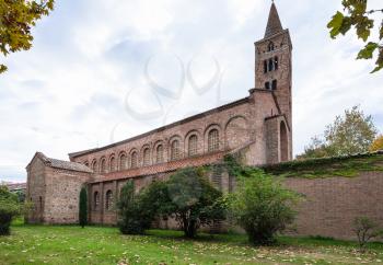 travel to Italy - basilica San Giovanni Evangelista in Ravenna city