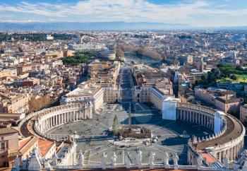 Travel to Italy - above view of piazza San Pietro in Vatican city and Rome in christmas season