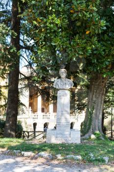 travel to Italy - bust of Italian novelist Antonio Fogazzaro (1842-1911) from Dante Alighieri Committee (Garden of Valmarana Salvi)