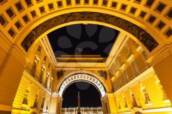 view of Triumphal Arch near Palace Square in Saint Petersburg city in night