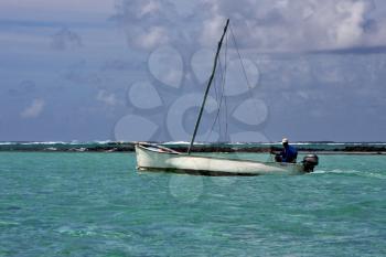 boat in deus cocos mauritius
