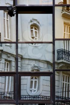reflex of some palace in a house  window of the centre  buenos aires argentina 