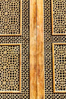 blur in iran antique door entrance and      decorative handle for background