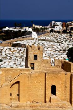 panoramas monastir tunisia the old wall castle    slot  and cemetery
