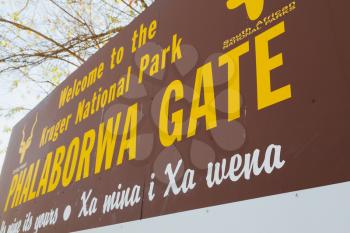 blur in south africa gate signal entrance kruger    national park