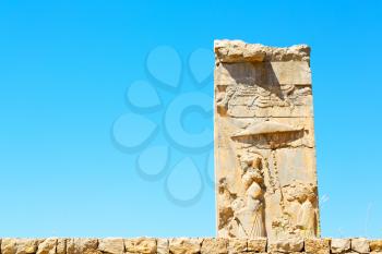 blur  in iran persepolis the old   ruins historical destination monuments and ruin
