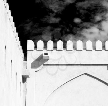 fort battlesment sky and    star brick in oman   muscat the old defensive  