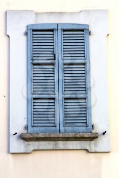 shutter europe  italy  lombardy      in  the milano old   window closed brick      abstract 