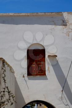 ingreece   antique historical medieval decoration wall and window
