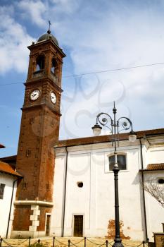 in  thesanto antonino  old   church  closed brick tower sidewalk italy  lombardy