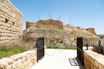 in jordan the old caste of ash shubak and his tower  in the sky