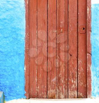 historical in     antique building door morocco      style africa   wood and metal rusty
