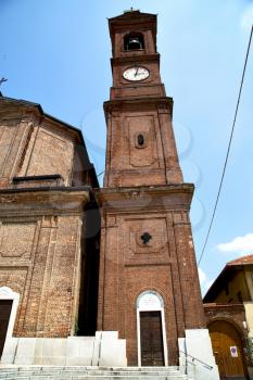  church  in  the     samarate  closed brick tower sidewalk italy  lombardy     old