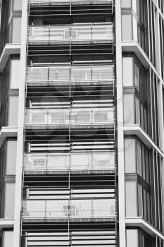 windows in the city of london home and office   skyscraper  building
