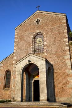  church  in  the  turbigo   closed brick tower sidewalk italy  lombardy     old