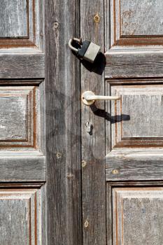 door    in italy old ancian wood and  traditional                texture nail