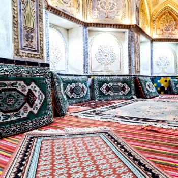 blur in iran  kashan  islamic hammam carpet and fountain for the relax
