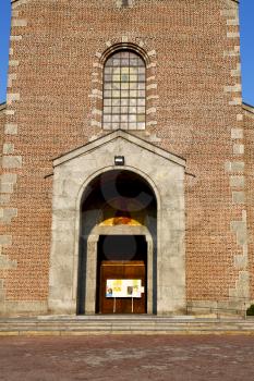  church  in  the  turbigo   closed brick tower sidewalk italy  lombardy     old