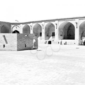 in iran antique palace and  caravanserai old contruction for travel people
