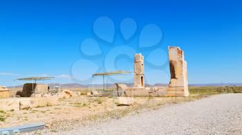 blur  in iran   pasargad the old construction  temple and grave column blur
