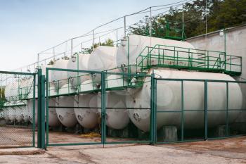 White steel tanks, modern wine factory equipment