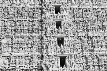 Different gods on Meenakshi temple facade