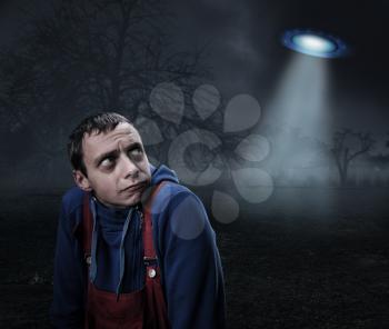 Guy scared by UFO at night