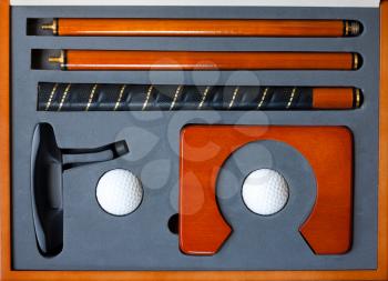 Luxury gift case with portable golf set