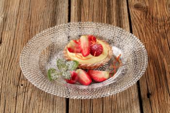 Dessert - Small custard tart with fresh fruit