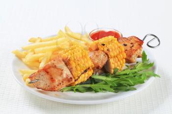  Turkey and sweetcorn skewer with French friesand ketchup