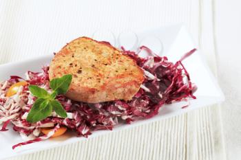 Marinated pork and fresh red cabbage salad