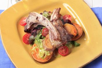 Roast lamb chops with sweet potatoes