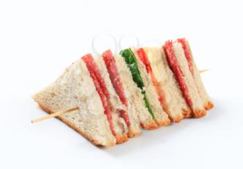 Multi-layered sandwich with thin sliced salami