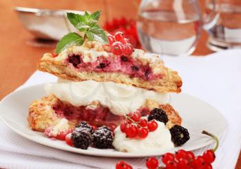 Berry fruit cake with cream cheese - still