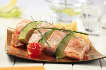 Salmon and avocado skewer with mashed potato