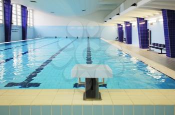 Indoor swimming pool with starting block