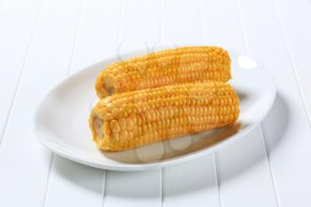 Cooked sugar corn on the cob
