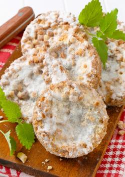 Apple crumble cookies dusted with icing sugar