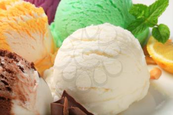 Ice cream scoops - various flavors