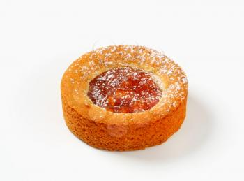 Small round cake filled with apple puree