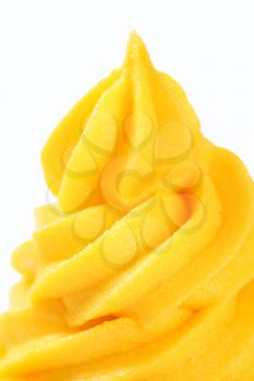 Swirl of yellow cream - detail