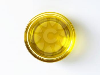Olive oil in glass bowl