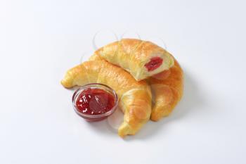 Crisp crescent rolls filled with jam